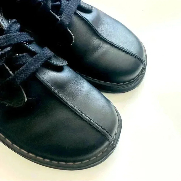 Dr. Martens Nevin Leather Black Oxfords